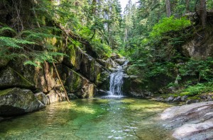 coliseum-mountain-waterfall